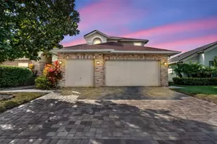 2626 Raccoon Run Ln, Orlando, FL 32837 - Photo 2