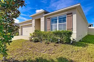 241 Meadowbrook Blvd, Winter Haven, FL 33881 - Photo 2