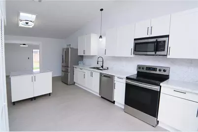 711 Kempten Street NW, Palm Bay, FL 32907 - Photo 6