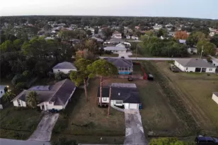 711 Kempten St NW, Palm Bay, FL 32907 - Photo 2