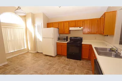 11133 Huxley Avenue, Orlando, FL 32837 - Photo 10