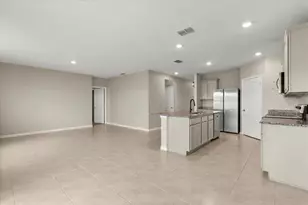 5246 Mahogany Dr, Mount Dora, FL 32757 - Photo 10