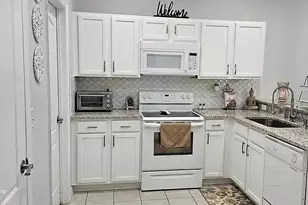 1453 Royal Ridge Dr, Davenport, FL 33896 - Photo 8