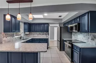 685 Oleander St, Mount Dora, FL 32757 - Photo 10