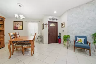 8300 NW 193rd Ln, Hialeah, FL 33015 - Photo 14