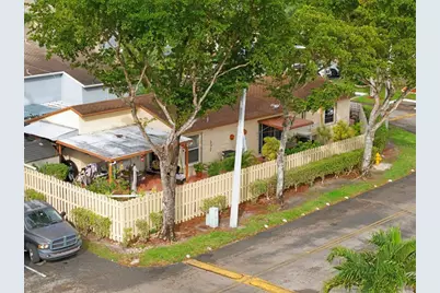 8300 NW 193rd Lane, Hialeah, FL 33015 - Photo 36