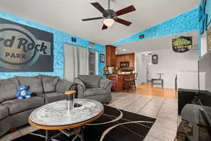 8619 White Rose Dr, Orlando, FL 32818 - Photo 12