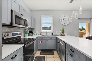 447 La Mirage St, Davenport, FL 33897 - Photo 12