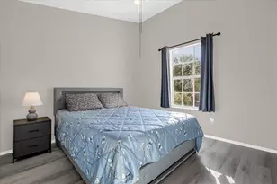 6474 Haughton Ln, Orlando, FL 32835 - Photo 10