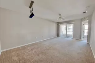 2816 Club Cortile Cir, Kissimmee, FL 34746 - Photo 4