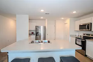 265 Gladiola Ct, Kissimmee, FL 34759 - Photo 2