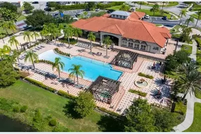 820 Las Fuentes Drive, Kissimmee, FL 34746 - Photo 14