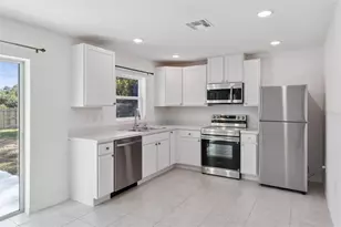 701 Tejon Ave SW, Palm Bay, FL 32908 - Photo 6