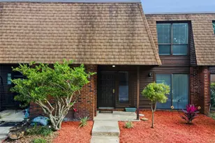 1836 N Crystal Lake Dr, Lakeland, FL 33801 - Photo 2