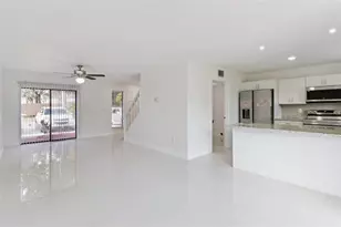 1836 N Crystal Lake Dr, Lakeland, FL 33801 - Photo 6