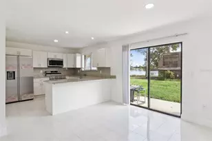 1836 N Crystal Lake Dr, Lakeland, FL 33801 - Photo 12