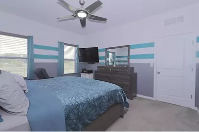 16402 Blooming Cherry Drive, Groveland, FL 34736 - Photo 10