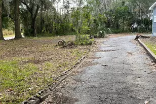 704 W Euclid Ave, Deland, FL 32720 - Photo 4