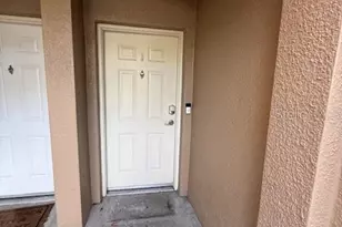 2493 Lancien Ct, Orlando, FL 32826 - Photo 2