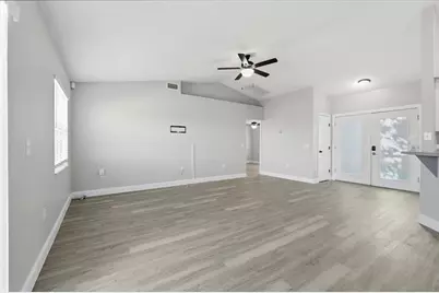 985 Highland Crest Circle, Lake Wales, FL 33853 - Photo 4