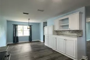 3648 Dogwood Pl, Lakeland, FL 33812 - Photo 12