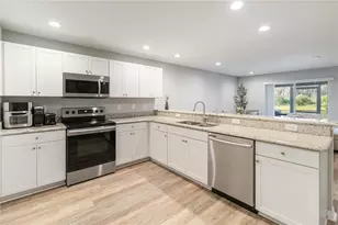 2930 Fieldwood Cir, Saint Cloud, FL 34772 - Photo 10