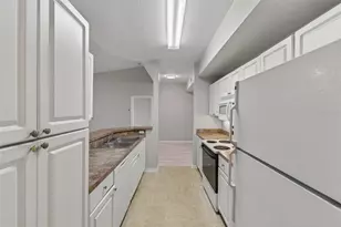 5572 Metrowest Blvd, Orlando, FL 32811 - Photo 30