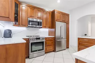 132 Chestnut Cir, Royal Palm Beach, FL 33411 - Photo 14