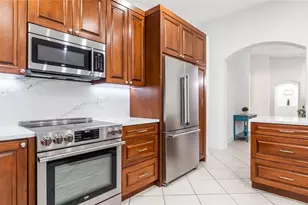 132 Chestnut Cir, Royal Palm Beach, FL 33411 - Photo 16