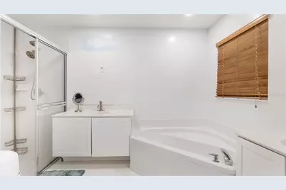 132 Chestnut Circle, Royal Palm Beach, FL 33411 - Photo 32