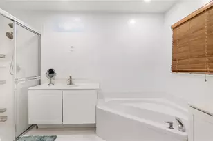 132 Chestnut Cir, Royal Palm Beach, FL 33411 - Photo 32