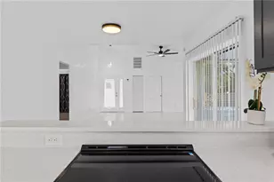 2224 Greenview Cir, Orlando, FL 32808 - Photo 14