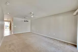 2816 Club Cortile Cir, Kissimmee, FL 34746 - Photo 4