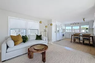 346 Mount Saxon Ave NE, Saint Petersburg, FL 33702 - Photo 8