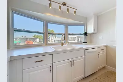 346 Mount Saxon Avenue NE #316, Saint Petersburg, FL 33702 - Photo 18