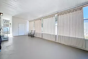 346 Mount Saxon Ave NE, Saint Petersburg, FL 33702 - Photo 6