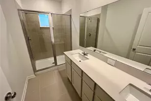 313 Sol Vis Dr, Dundee, FL 33838 - Photo 10