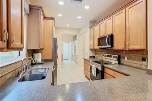 2472 Palm Tree Dr, Kissimmee, FL 34759 - Photo 20