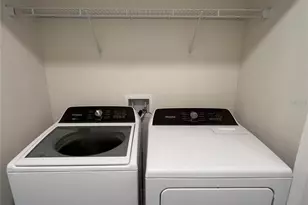 4655 Green Palm Ln, Kissimmee, FL 34746 - Photo 8