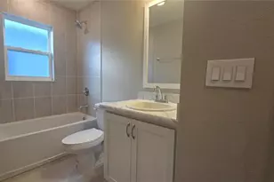 747 Cypress Creek Run St, Saint Cloud, FL 34771 - Photo 8