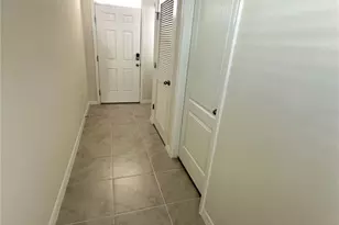 2842 Waterlily Wy, Kissimmee, FL 34759 - Photo 2