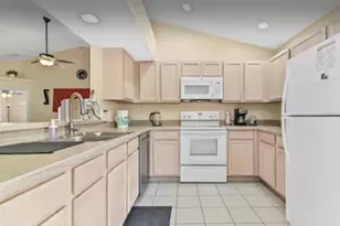 100 Cardinal Ct, Davenport, FL 33896 - Photo 4