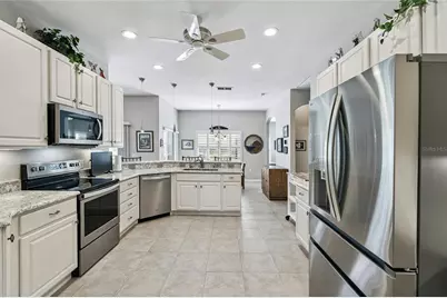 121 Terra Vista Ln, Poinciana, FL 34759 - Photo 10