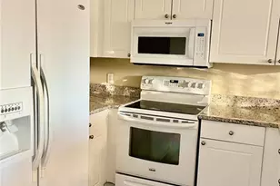 326 Cervantes Dr, Kissimmee, FL 34743 - Photo 4