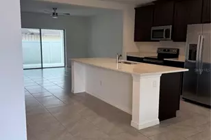 1054 Sand Torch Cir, Davenport, FL 33837 - Photo 2