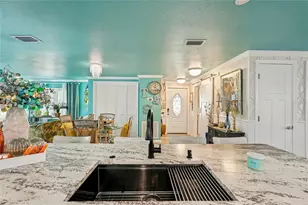 113 Castle Dr, Nokomis, FL 34275 - Photo 20