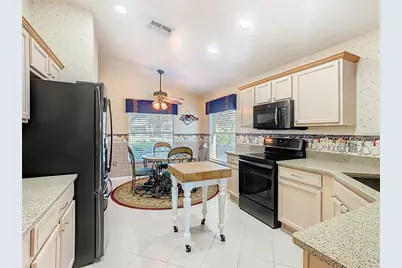 121 Rialto Road, Poinciana, FL 34759 - Photo 10