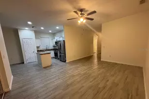 140 Highland Meadows St, Davenport, FL 33837 - Photo 4