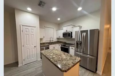 140 Highland Meadows Street, Davenport, FL 33837 - Photo 6