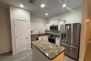 140 Highland Meadows St, Davenport, FL 33837 - Photo 6